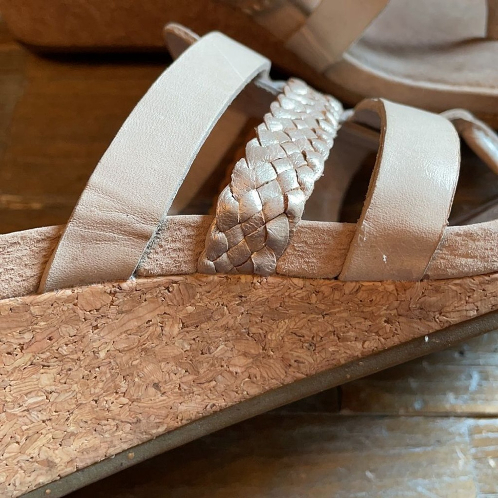 UGG Maddie Taupe Braided Wedge Heel Sandals Size 7 - Picture 15 of 16